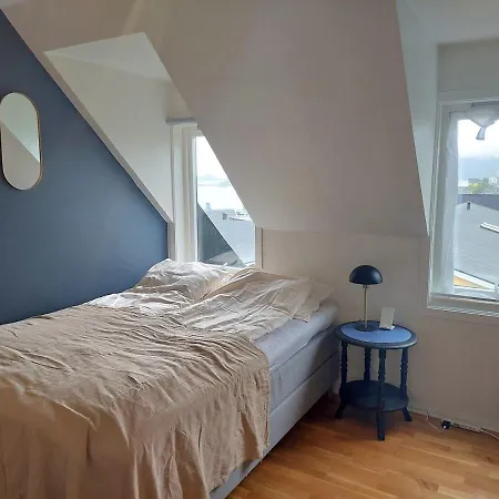 Topp Floor With One Bedroom & A Loft *