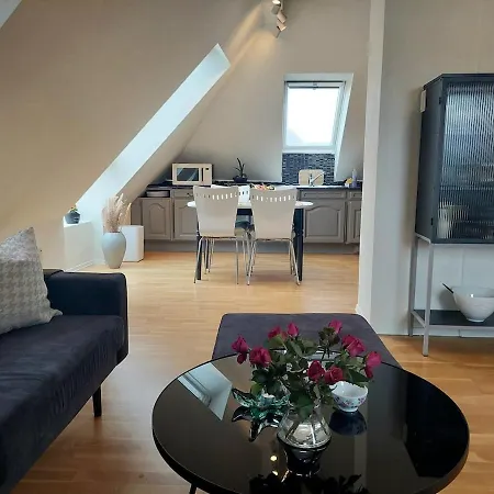 Topp Floor With One Bedroom & A Loft *